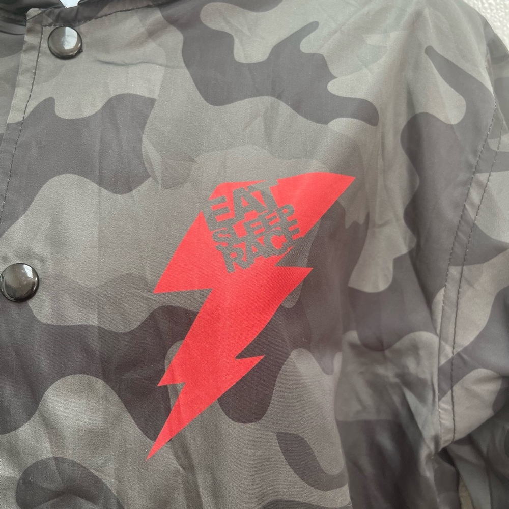 Rain jacket - Picture 2 of 4